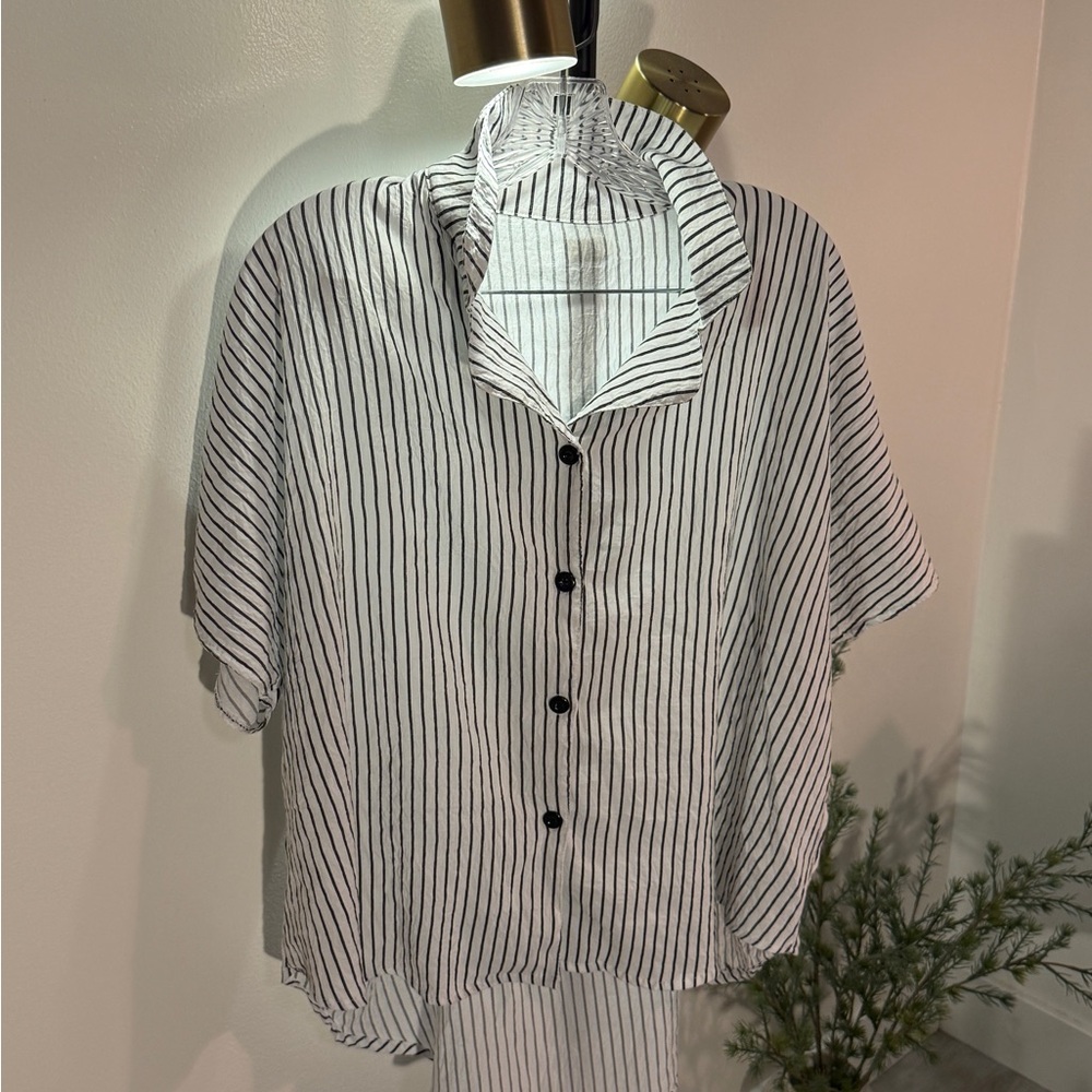 No brand top Striped Button-Up rayon cooling minimalist stripe summer layering L